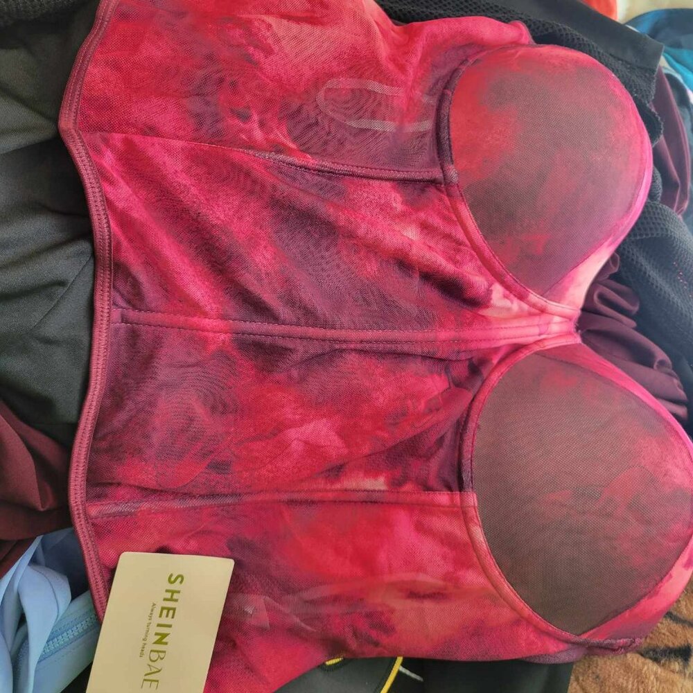 red corset style crop top